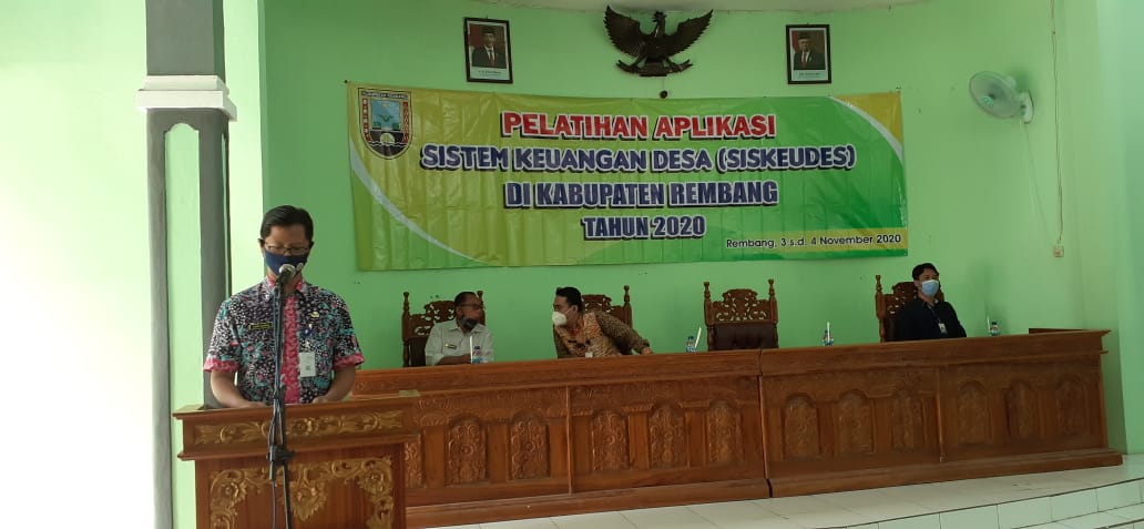 PELATIHAN APLIKASI SISTEM KEUANGAN DESA (SISKEUDES) DI KABUPATEN REMBANG